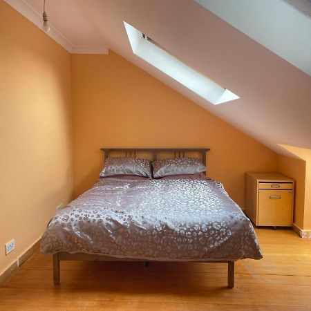 Private Room- Direct Travel Central/ Heathrow London Bagian luar foto