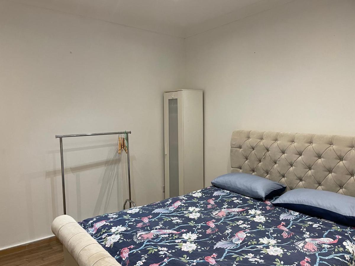 Private Room- Direct Travel Central/ Heathrow London Bagian luar foto